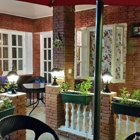 Aparthotel Green Garden Tbilisi Buitenkant foto